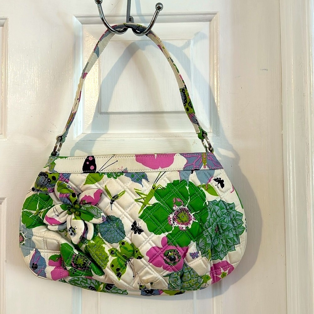 Women’s Vera Bradley Holly Limited Edition Butterflies Flowers Sateen Purse - Picture 2 of 10